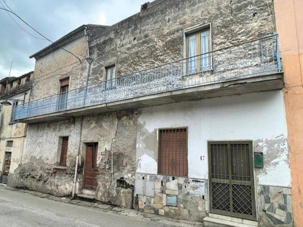 casa indipendente in vendita a Bellona