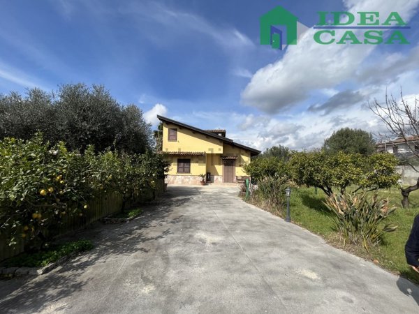 casa indipendente in vendita a Bellona