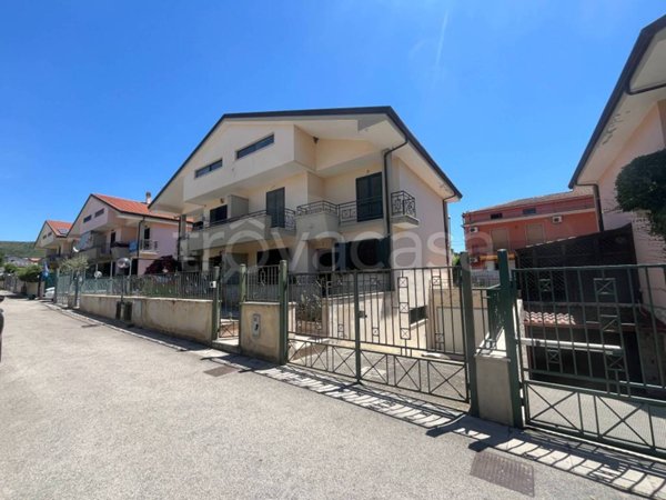 casa indipendente in vendita a Bellona