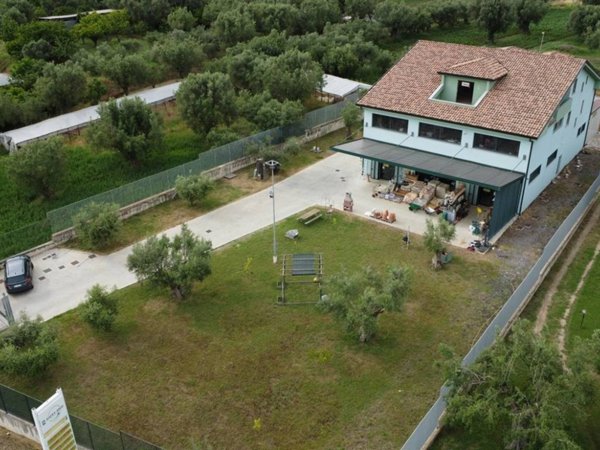 casa indipendente in vendita a Bellona