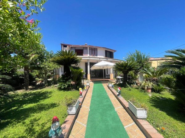 casa indipendente in vendita a Bellona