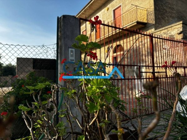 casa indipendente in vendita a Bellona