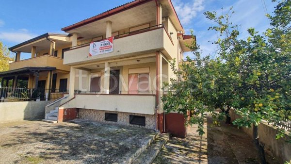 casa indipendente in vendita a Bellona