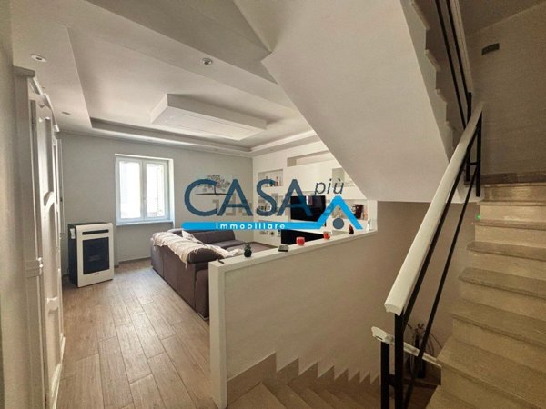 casa indipendente in vendita a Bellona