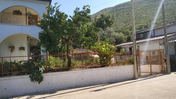 casa indipendente in vendita a Bellona