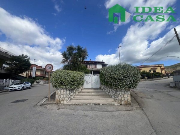 casa indipendente in vendita a Bellona