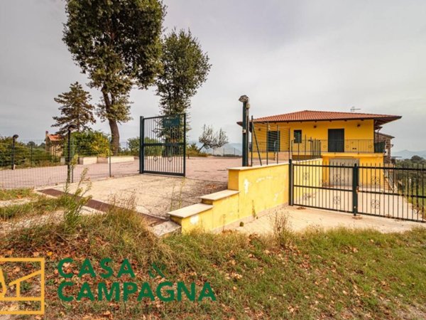 casa indipendente in vendita a Caianello in zona Caianello Vecchio