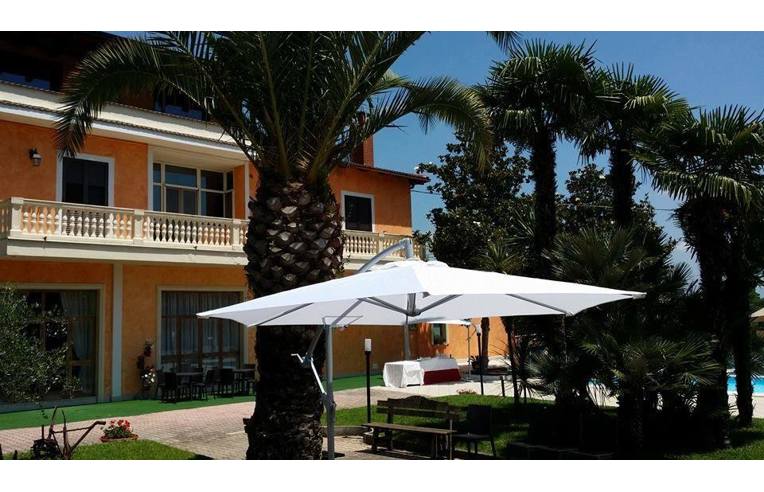 locale commerciale in vendita a Caianello