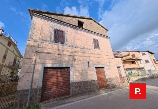 casa indipendente in vendita a Caianello in zona Montano