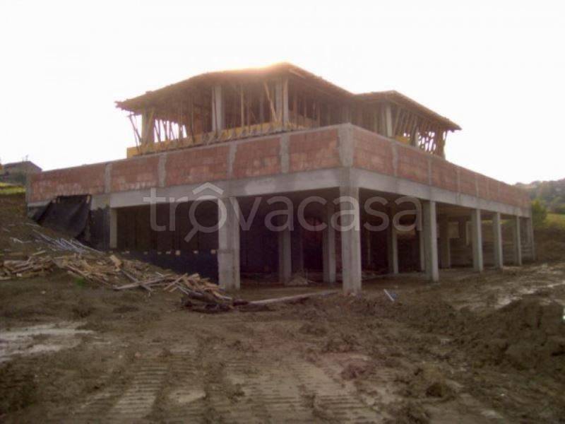 casa indipendente in vendita a Caiazzo