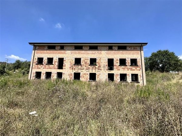 casa indipendente in vendita a Caiazzo