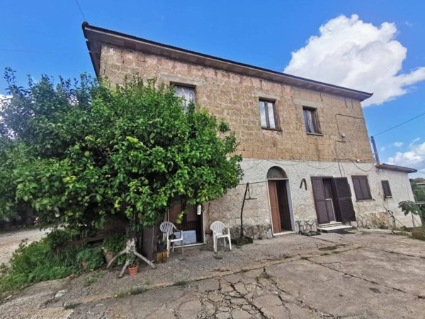 casa indipendente in vendita a Caiazzo