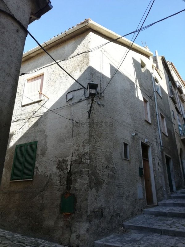 casa indipendente in vendita a Caiazzo