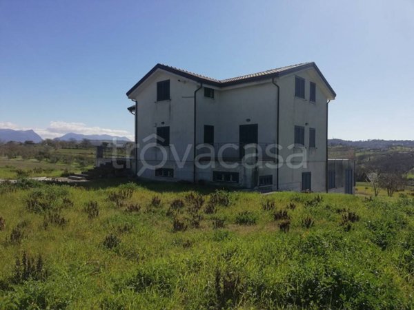 casa indipendente in vendita a Caiazzo