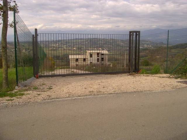 casa indipendente in vendita a Caiazzo