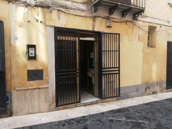 locale commerciale in vendita a Caiazzo