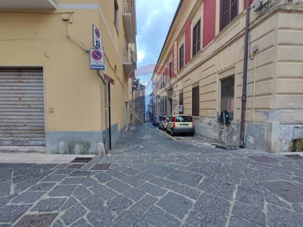 negozio in vendita a Caiazzo