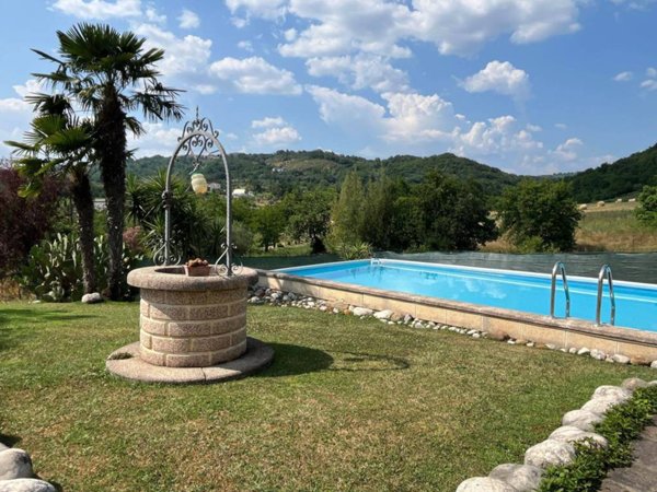 casa indipendente in vendita a Caiazzo