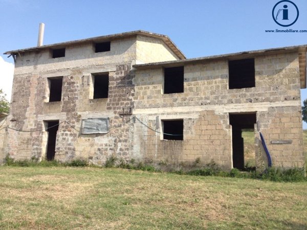 casa indipendente in vendita a Caiazzo