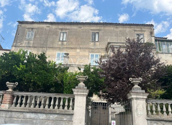 casa indipendente in vendita a Caiazzo