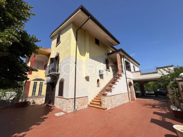 casa indipendente in vendita a Caiazzo