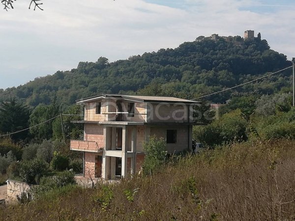casa indipendente in vendita a Caiazzo