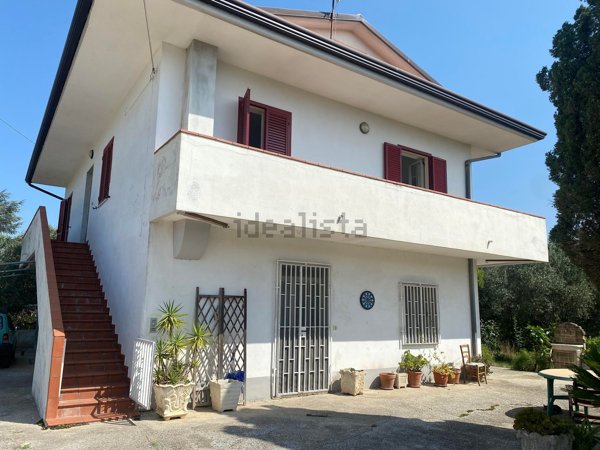 casa indipendente in vendita a Caiazzo