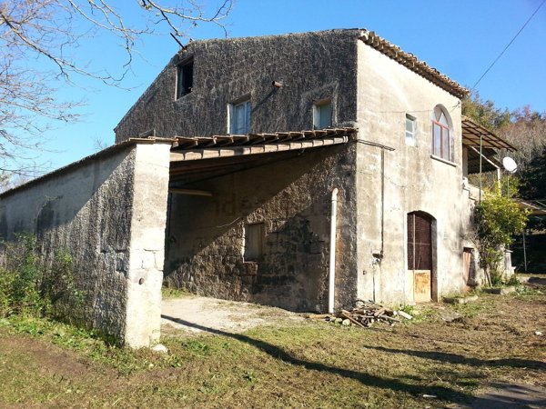 casa indipendente in vendita a Caiazzo