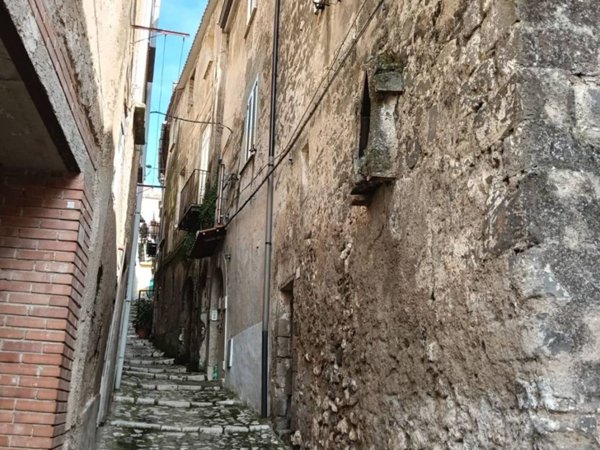 casa indipendente in vendita a Caiazzo