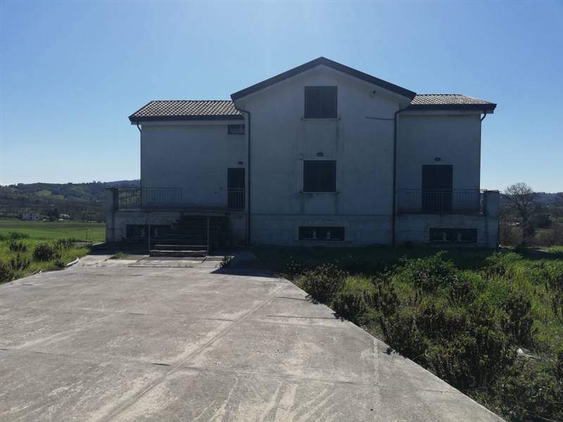 casa indipendente in vendita a Caiazzo