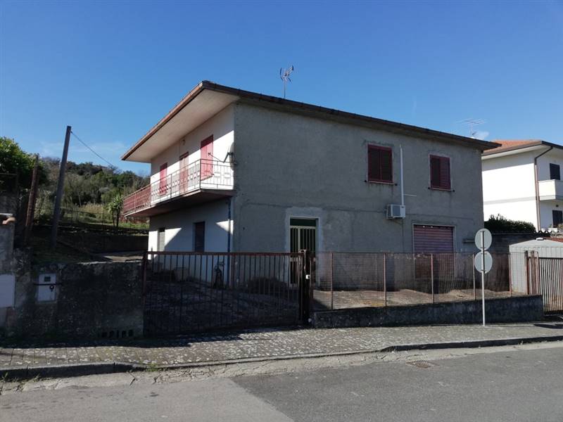 casa indipendente in vendita a Caiazzo