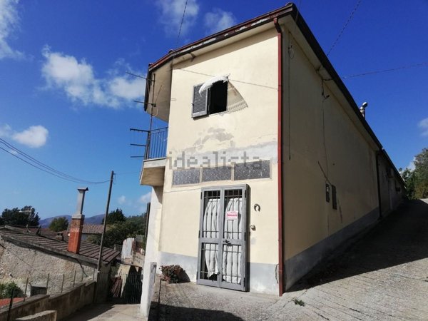 casa indipendente in vendita a Caiazzo