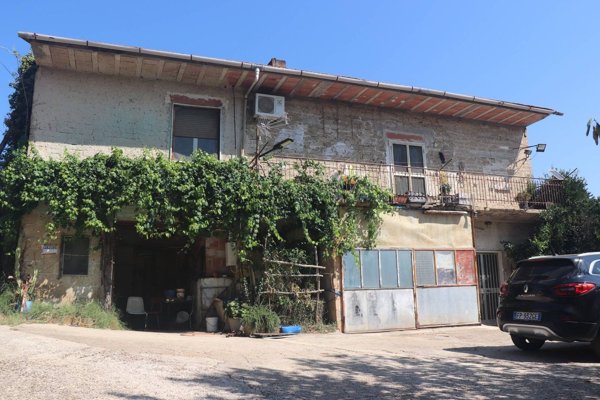 casa indipendente in vendita a Caiazzo