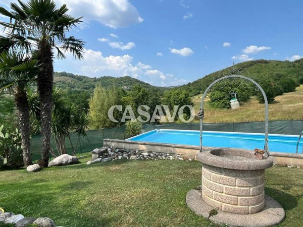casa indipendente in vendita a Caiazzo in zona Cesarano