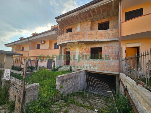 villa in vendita a Calvi Risorta