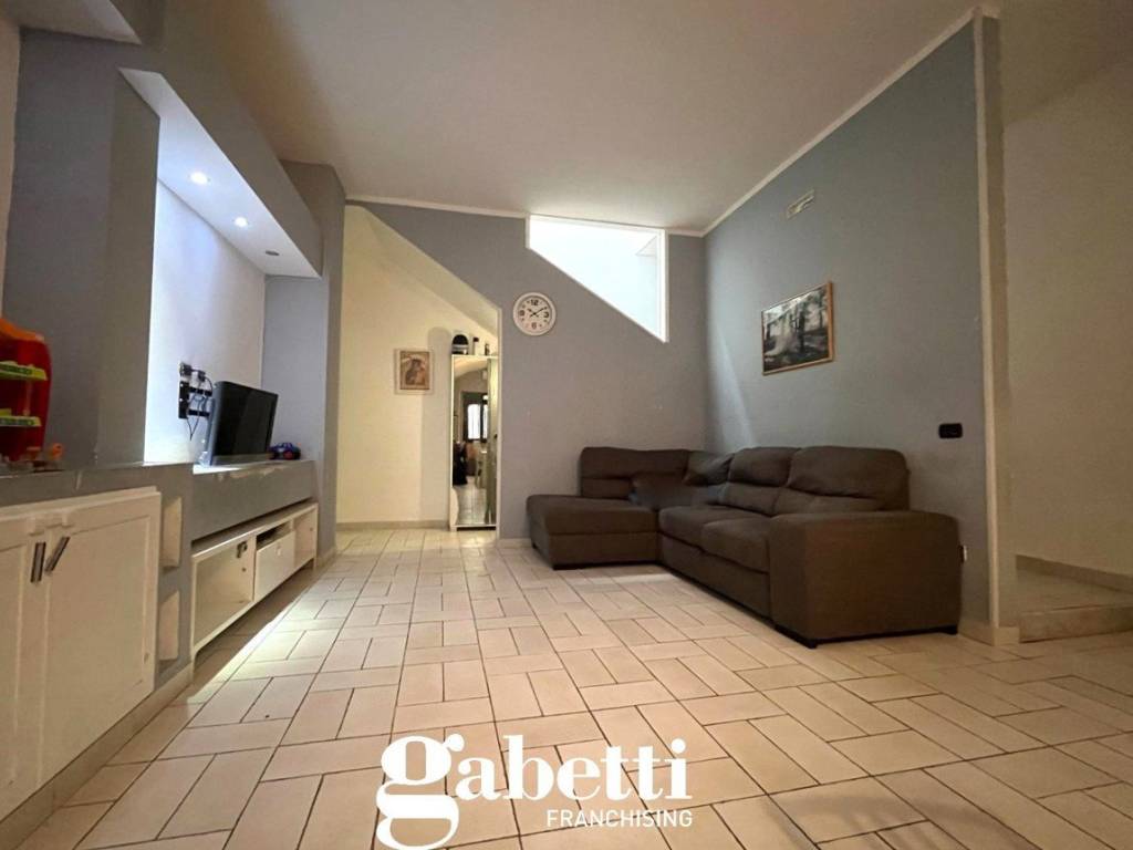 casa indipendente in vendita a Calvi Risorta