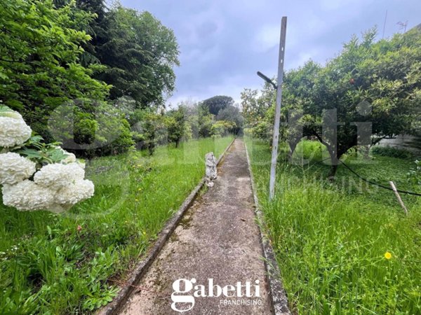 casa indipendente in vendita a Calvi Risorta