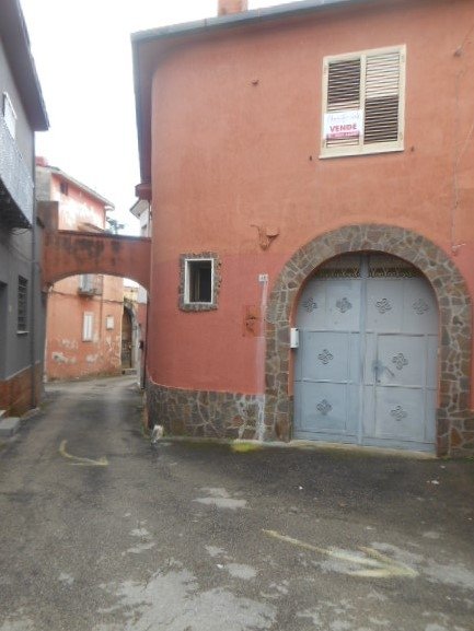 casa indipendente in vendita a Calvi Risorta