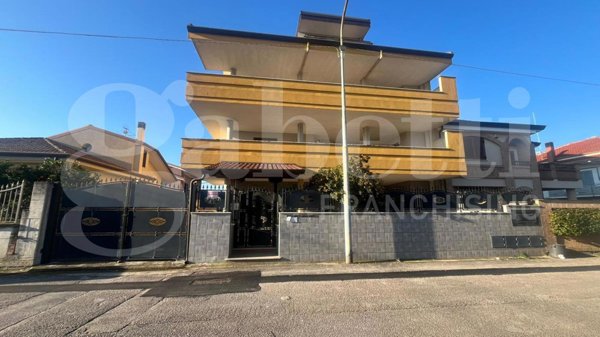 appartamento in vendita a Calvi Risorta