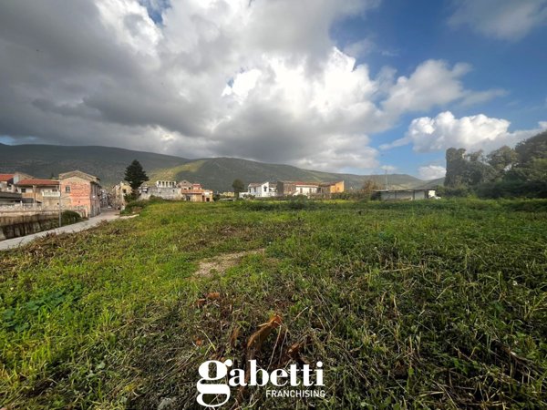 terreno edificabile in vendita a Camigliano in zona Falchi
