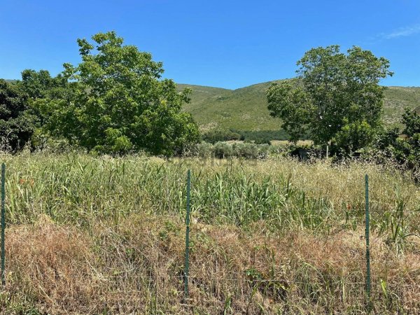 terreno edificabile in vendita a Camigliano in zona Leporano
