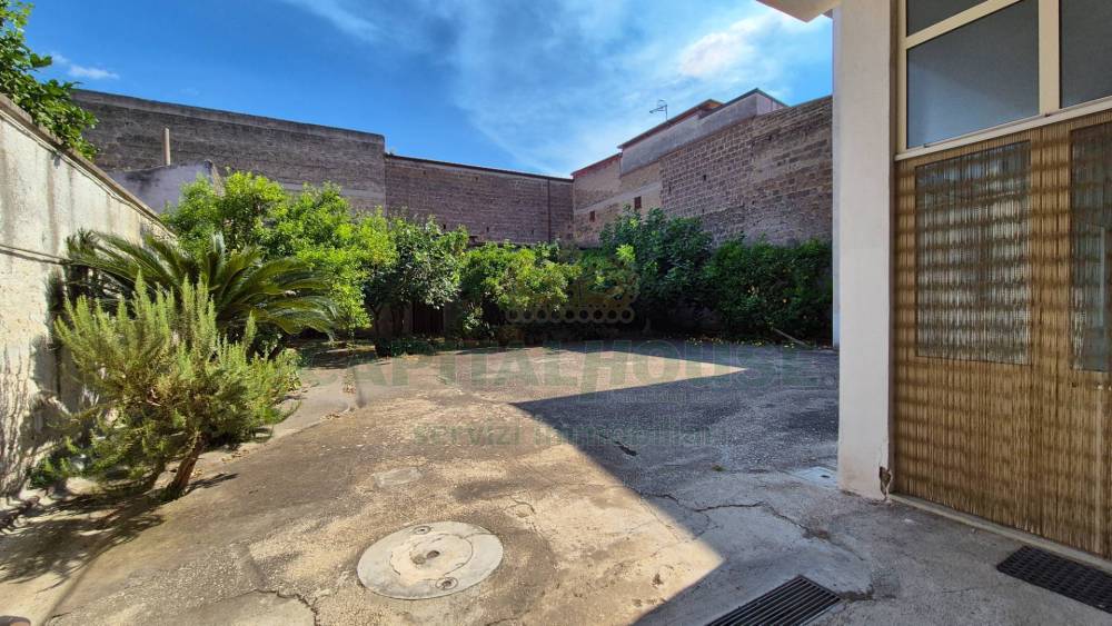 casa indipendente in vendita a Camigliano