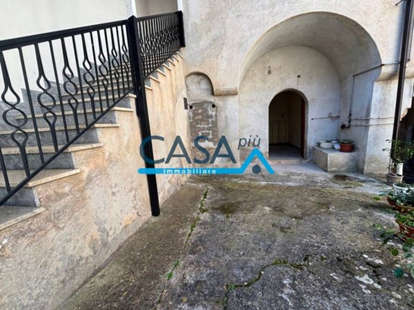 casa indipendente in vendita a Camigliano
