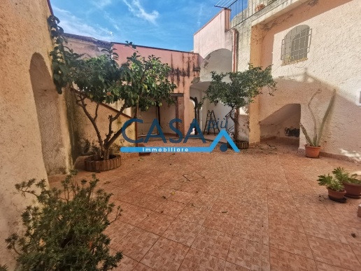 casa indipendente in vendita a Camigliano