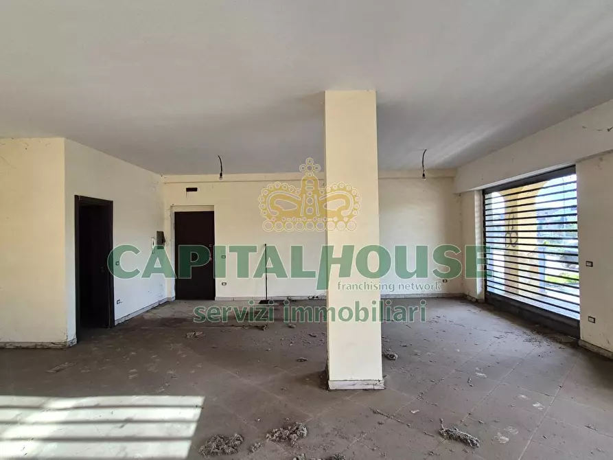 locale commerciale in vendita a Camigliano