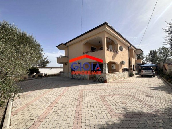 casa indipendente in vendita a Cancello ed Arnone