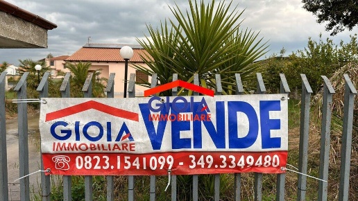casa indipendente in vendita a Cancello ed Arnone