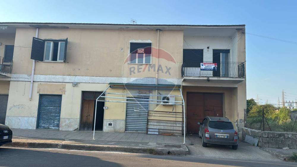 casa indipendente in vendita a Cancello ed Arnone