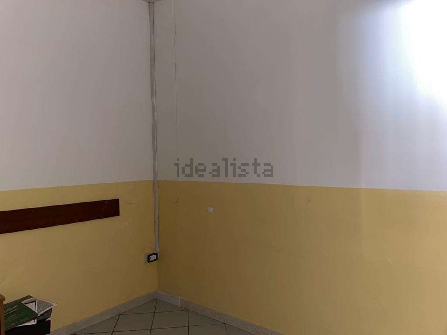 locale commerciale in vendita a Cancello ed Arnone