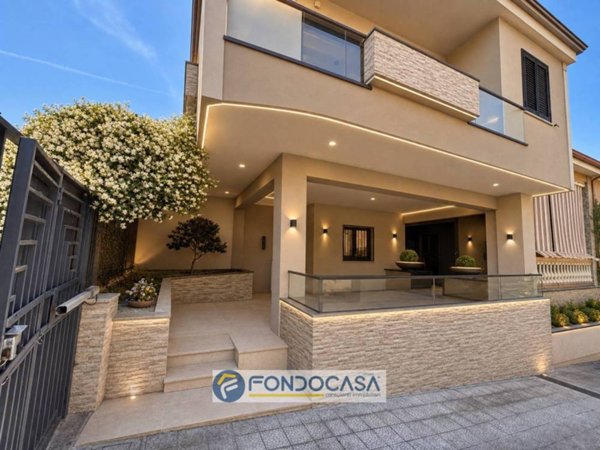 casa indipendente in vendita a Cancello ed Arnone